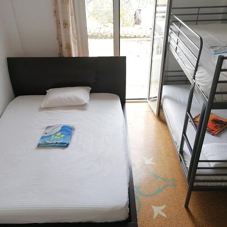Shared Rooms Near Acropolis And Monastiraki Aten Exteriör bild