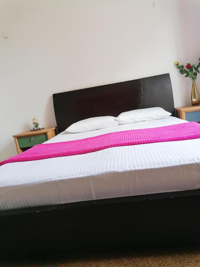 Shared Rooms Near Acropolis And Monastiraki Aten Exteriör bild